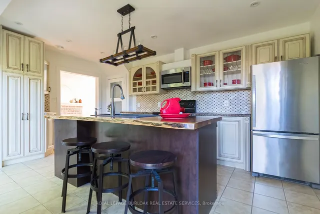 Additional image 11 of 116 1st St