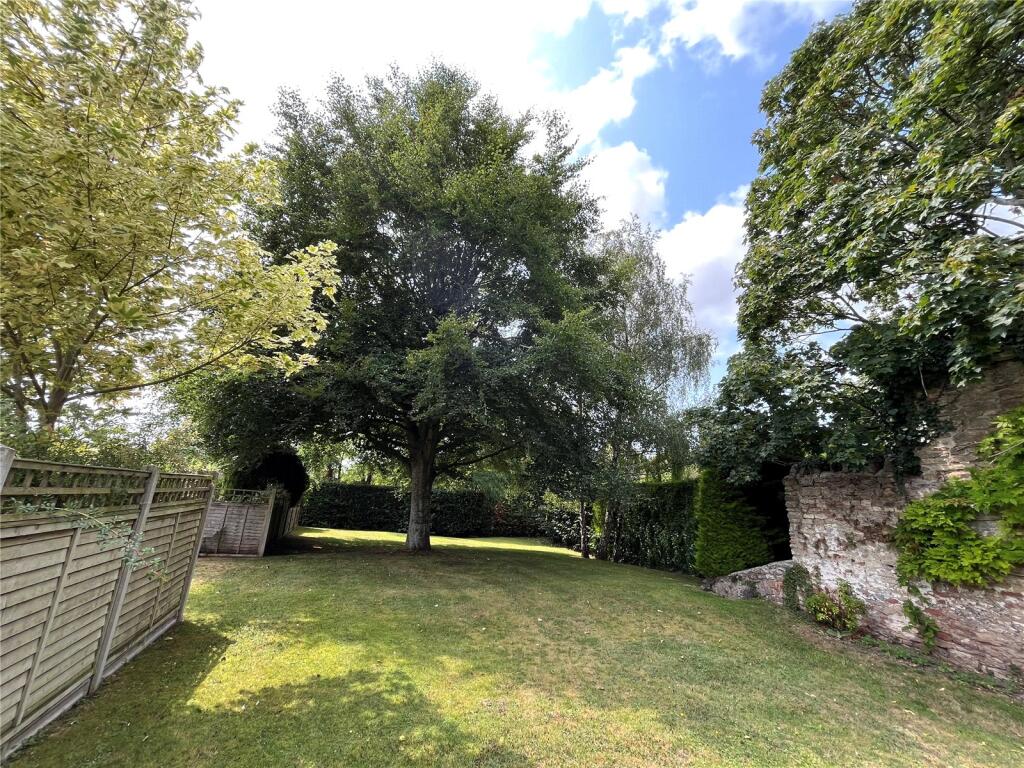 Additional image 19 of Tucked away, just a short walk from the Wells High Street