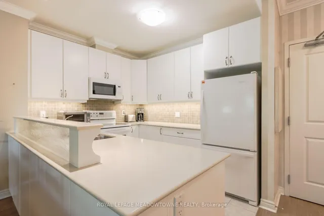 Additional image 8 of 33 Whitmer St Unit 318