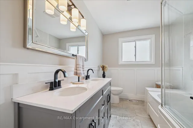 Additional image 29 of 755 Parker Cres