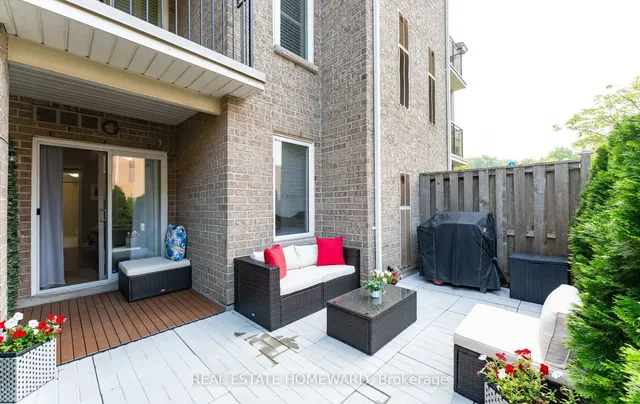 Additional image 26 of 2 Brian Peck Cres Unit 102