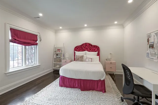 Additional image 26 of 8 Hillholm Rd