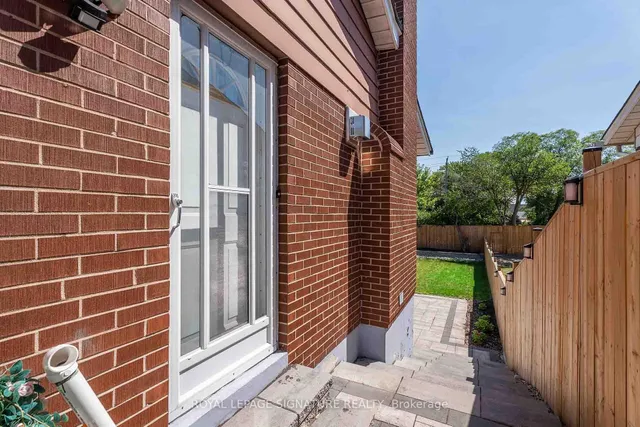 Additional image 45 of 47 Tofino Cres