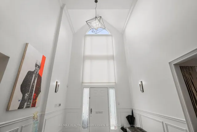 Additional image 4 of 566 Castlefield Ave