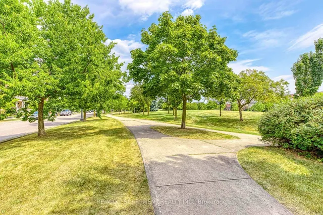 Additional image 6 of 249 Roxton Rd