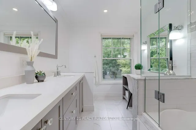 Additional image 18 of 4499 Hawthorne Dr