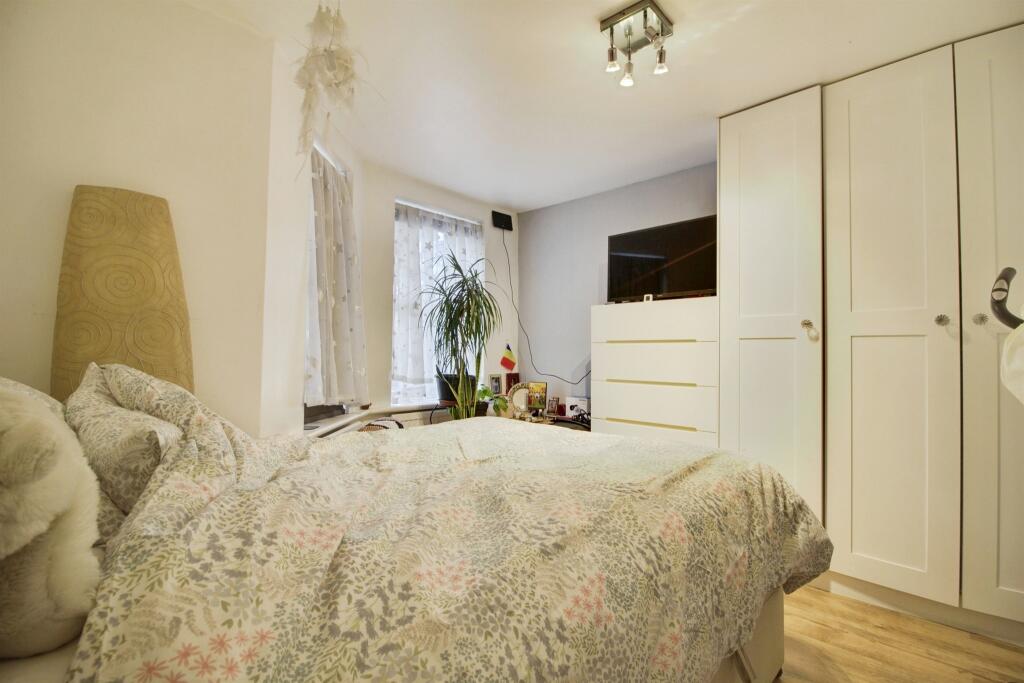 Additional image 7 of Woodhall Lane, Welwyn Garden City