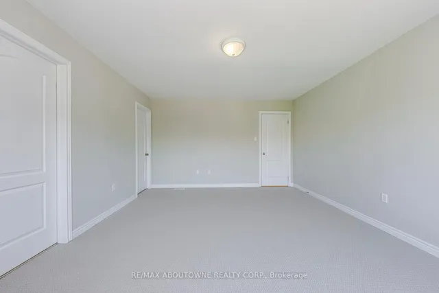 Additional image 21 of 1254 Craigleith Rd