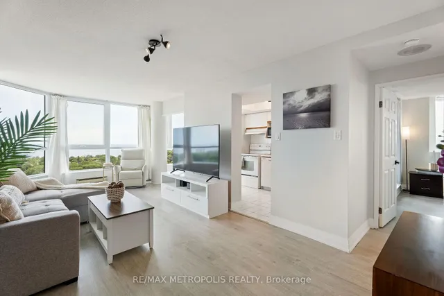 3233 Eglinton Ave Unit 1707