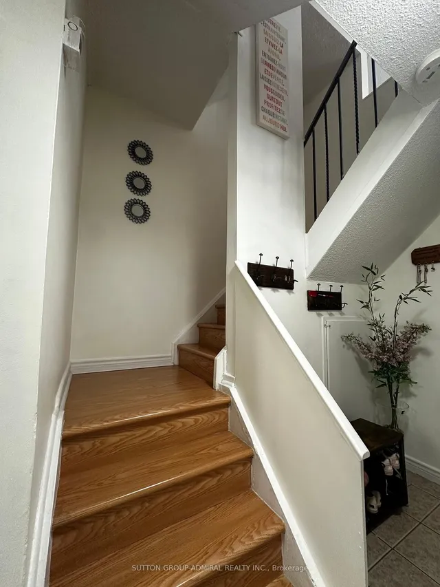 Additional image 8 of 2359 Birchmount Rd Unit 23