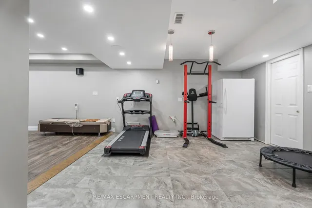 Additional image 36 of 22 Shadeland Cres