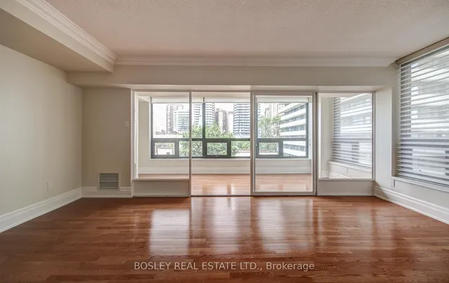 Additional image 17 of 62 Wellesley St Unit 702