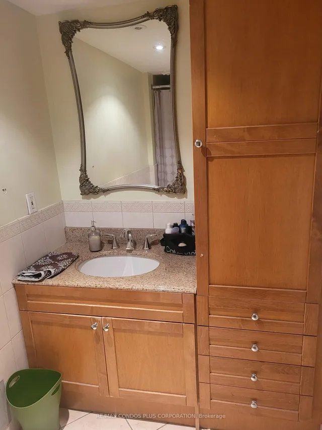 Additional image 8 of 551 The West Mall Rd Unit 802