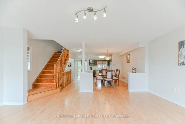 Additional image 19 of 40 Janda Crt