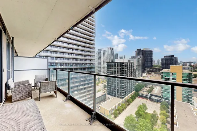 Additional image 23 of 33 Singer Crt Unit 1907