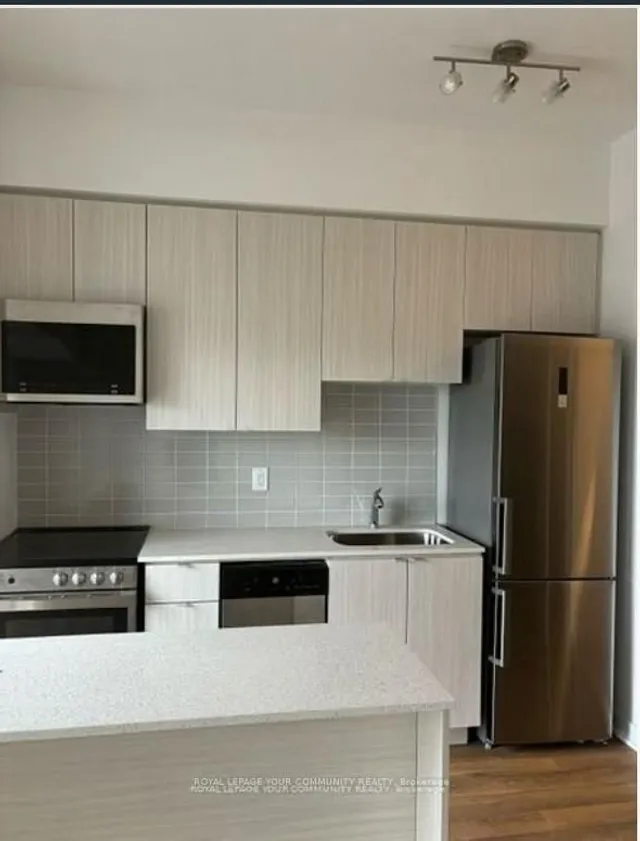 Additional image 3 of 2433 DUFFERIN St Unit 511