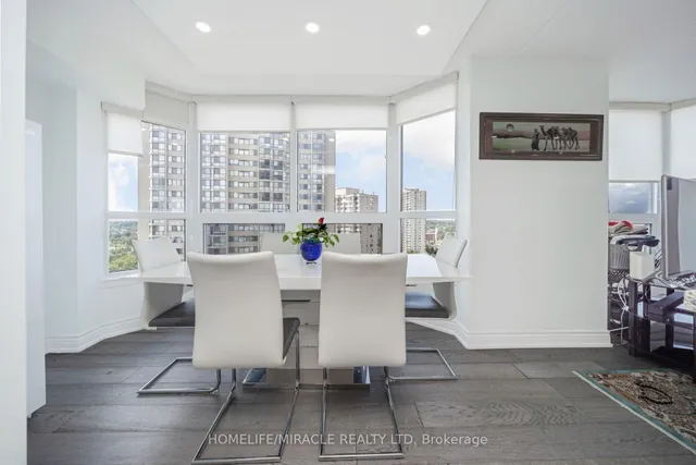 Additional image 28 of 8 Lisa St Unit 1802