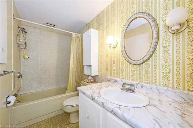 Additional image 17 of 18 Sullivan's Lane