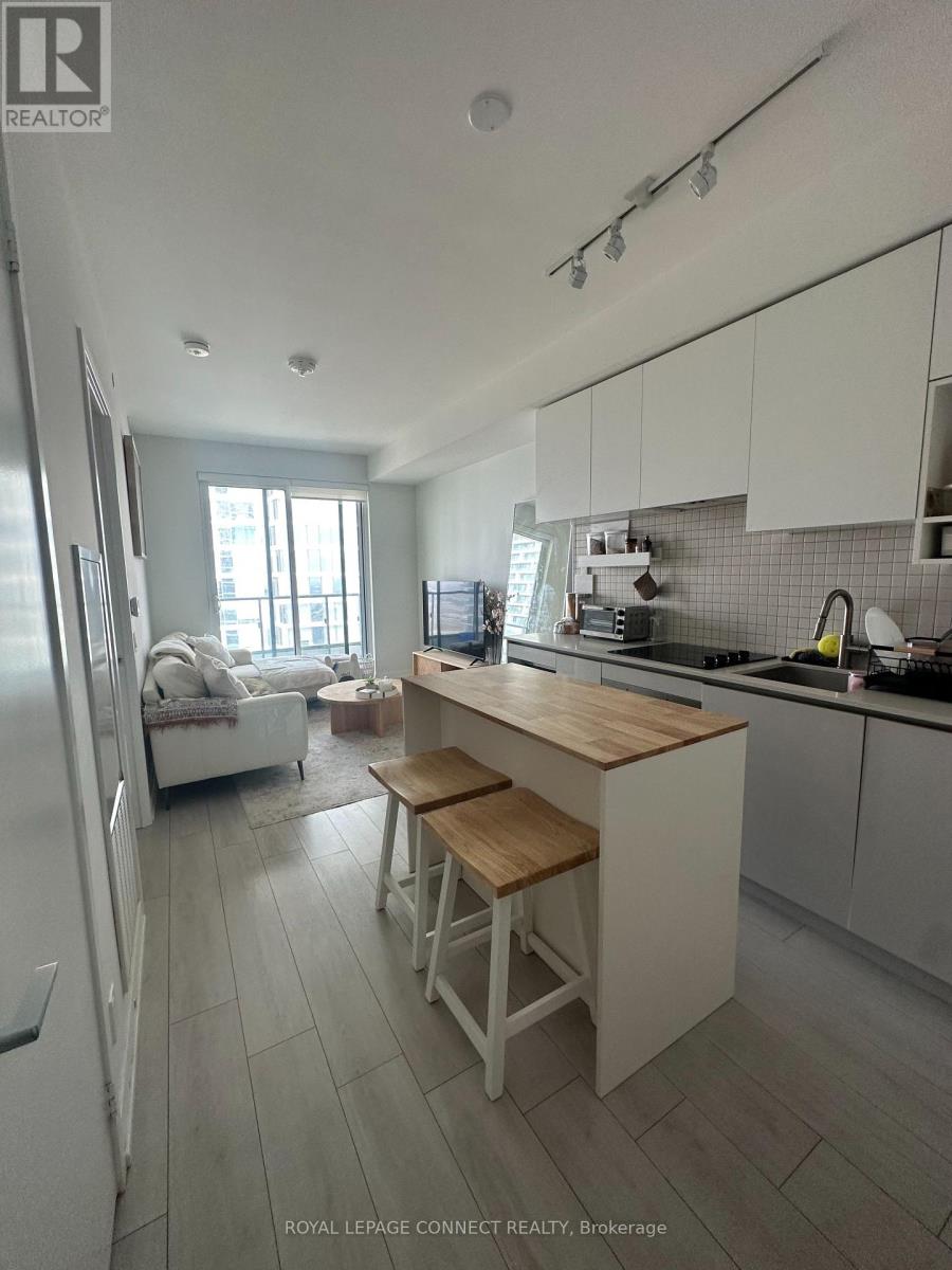 2810 - 950 PORTAGE PARKWAY|Vaughan (Vaughan Corporate Centre), Ontario L4K0J7