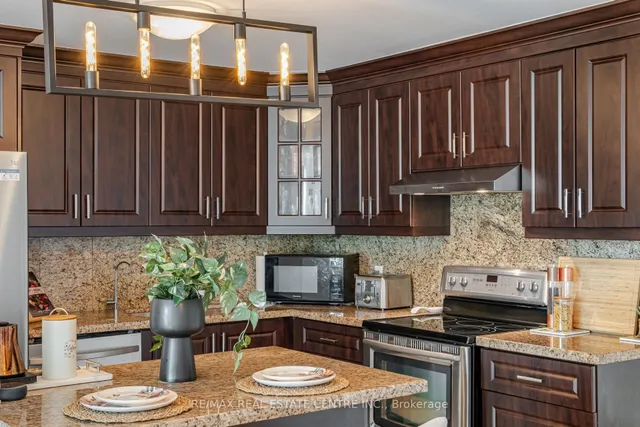 Additional image 9 of 25 Trailwood Dr Unit 402