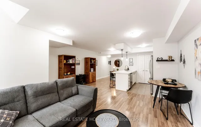 Additional image 7 of 2 Brian Peck Cres Unit 102