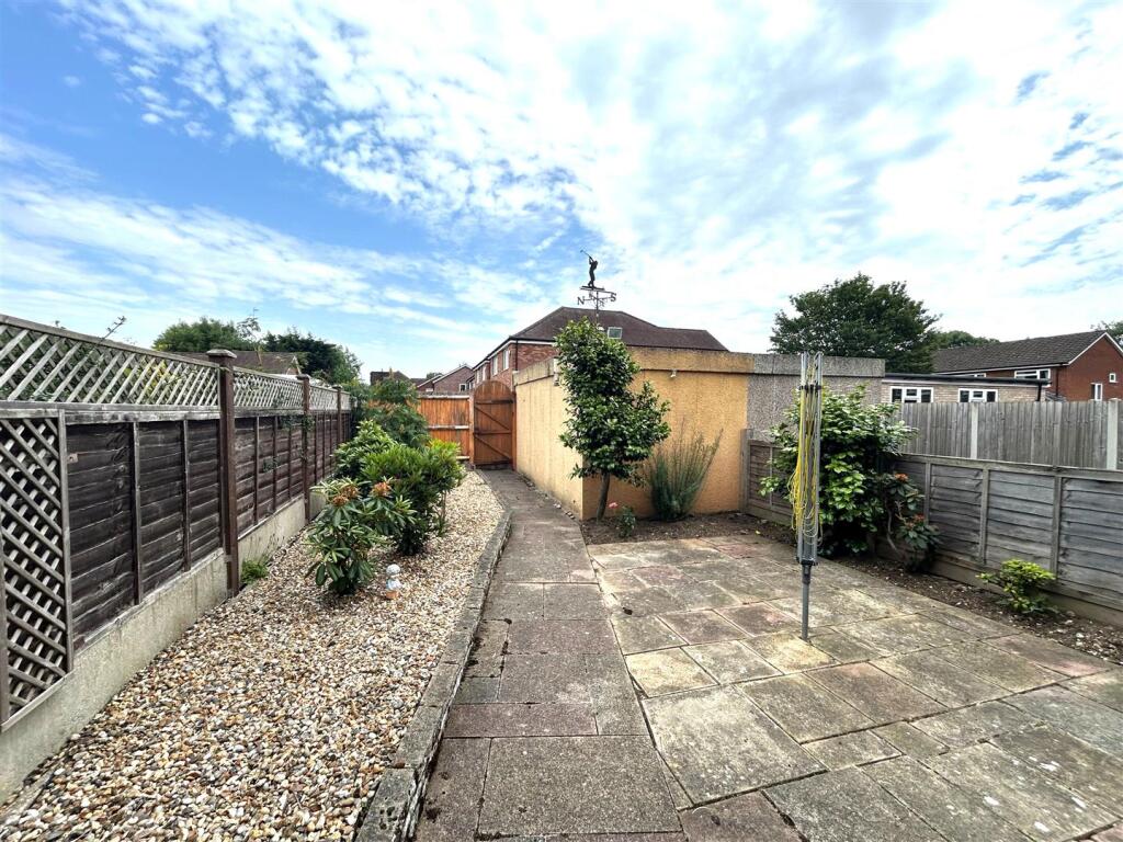 Additional image 10 of Maplefield, Park Street, St. Albans