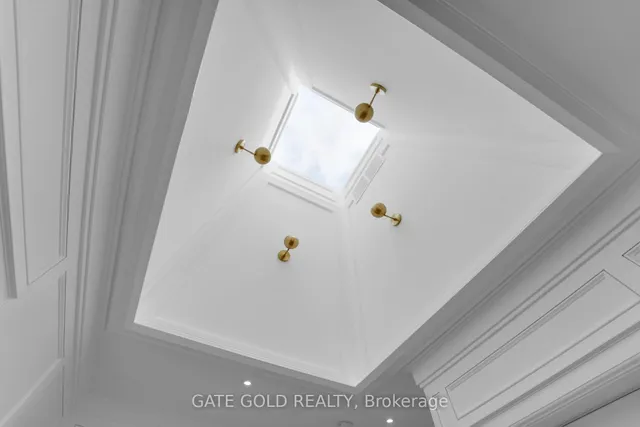 Additional image 19 of 203 Shaver Ave