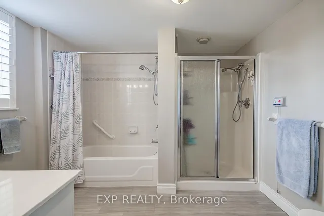 Additional image 21 of 100 Burloak Dr Unit 1301