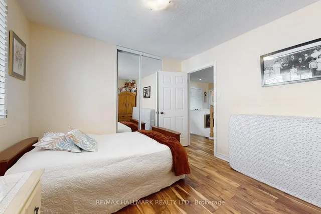 Additional image 30 of 33 Parkside Dr