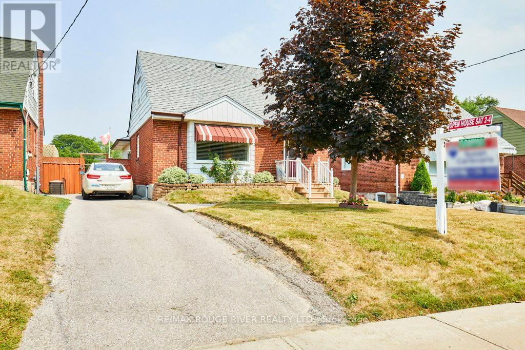 133 TOWER DRIVE|Toronto (Wexford-Maryvale), Ontario M1R3P4
