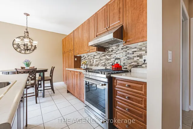Additional image 10 of 636 Serafini Cres