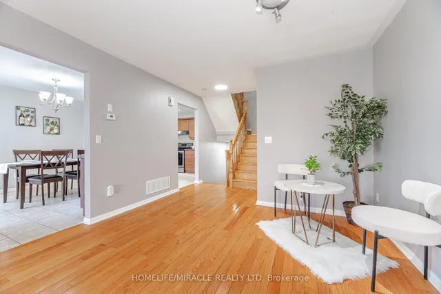 Additional image 20 of 83 Mondeo Dr Unit 32