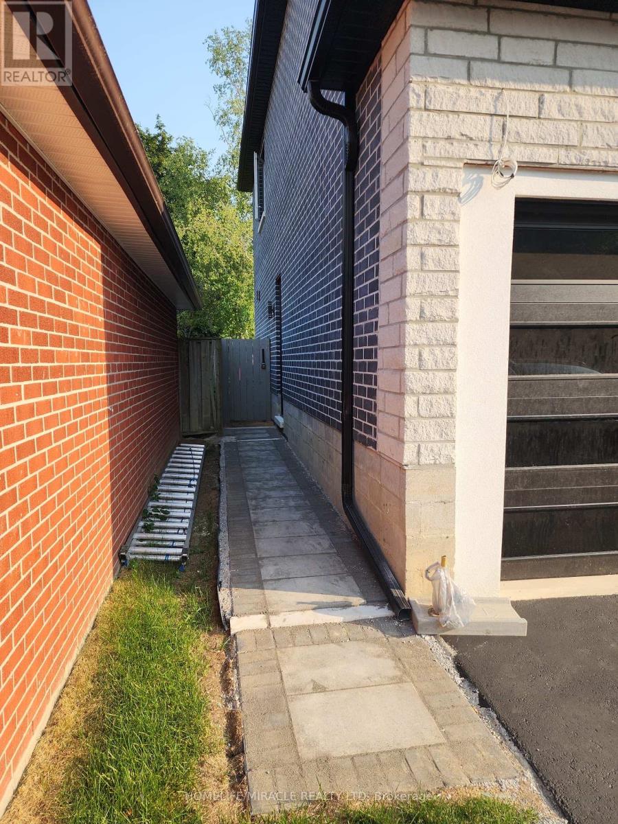 124 PEGASUS TRAIL|Toronto (Woburn), Ontario M1G3P3