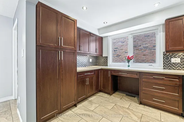 Additional image 7 of 1619 Dewberry Cres
