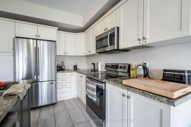 Additional image 15 of 98 SHOREVIEW Pl Unit 40