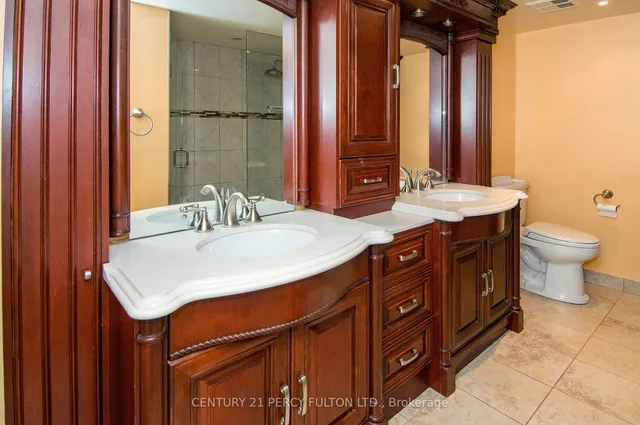 Additional image 9 of 5 Concorde Pl Unit 2105