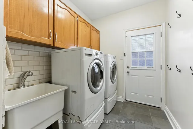 Additional image 21 of 286 LLOYMINN Ave