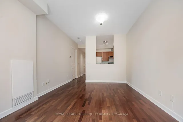 Additional image 18 of 438 Richmond St Unit 722