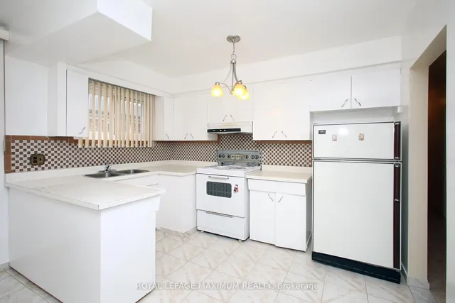 Additional image 11 of 159 Spenvalley Dr