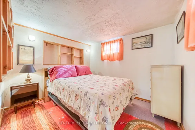 Additional image 27 of 3184 St Clair Ave