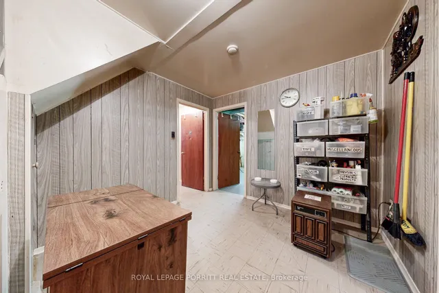 Additional image 22 of 27 Hinton Rd