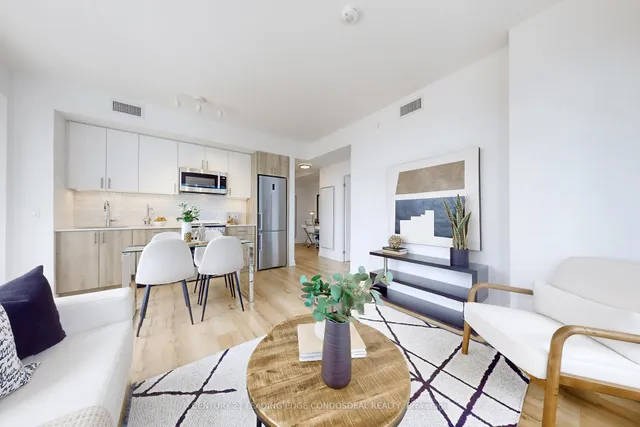 Additional image 13 of 1195 The Queensway St Unit 907