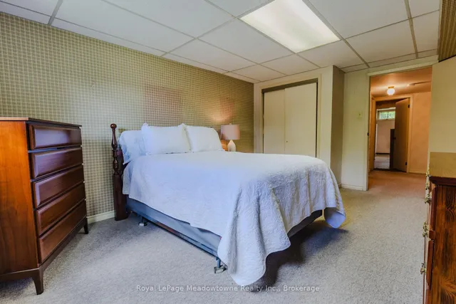 Additional image 35 of 840 Cedarbrae Ave