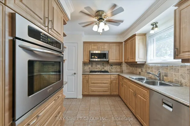 Additional image 5 of 378 East 24th St