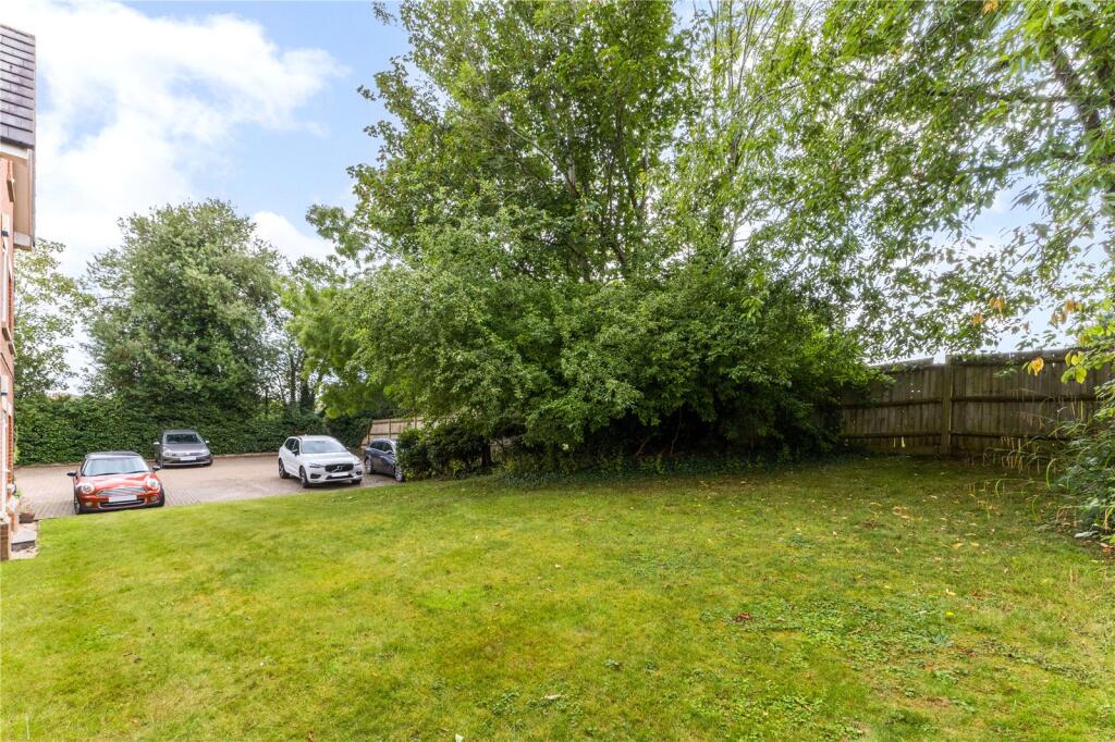 Additional image 15 of Roundwood Lane, Harpenden, Hertfordshire, AL5