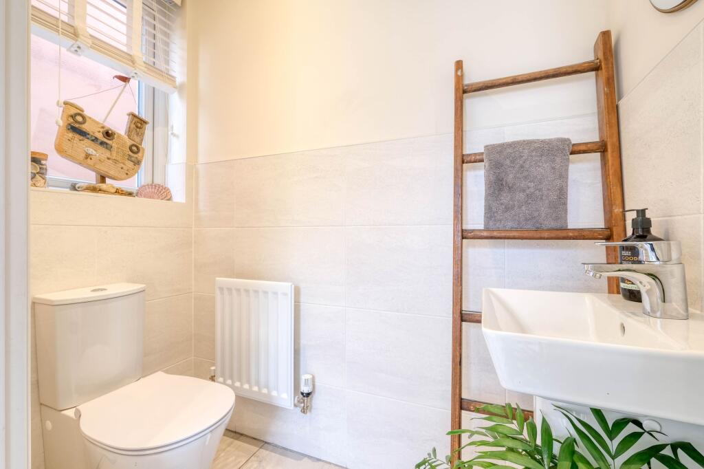 Additional image 10 of Oakengates Close, Webheath, B97