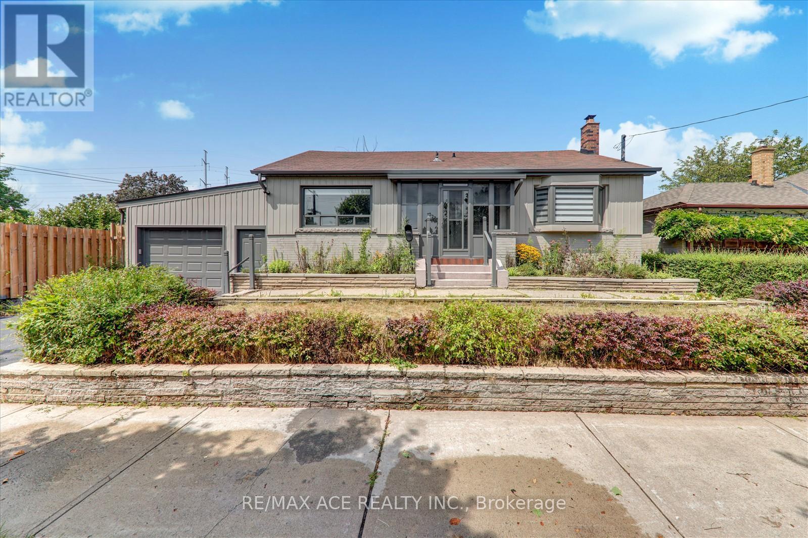 Property image for 16 YORKSHIRE ROAD|Toronto (Ionview), Ontario M1K3B5