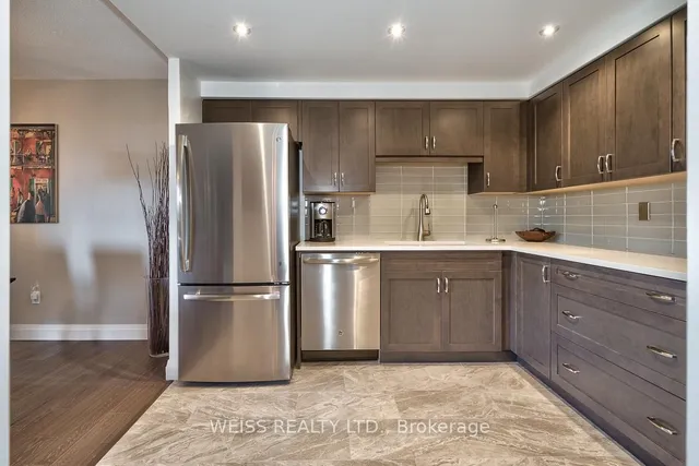 Additional image 5 of 500 Green Rd Unit 402