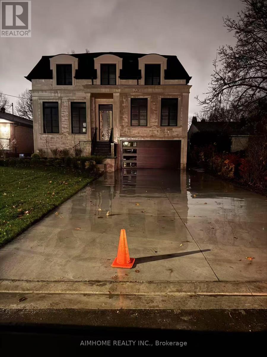 228 BAKER AVENUE|Richmond Hill (Harding), Ontario L4C1X9