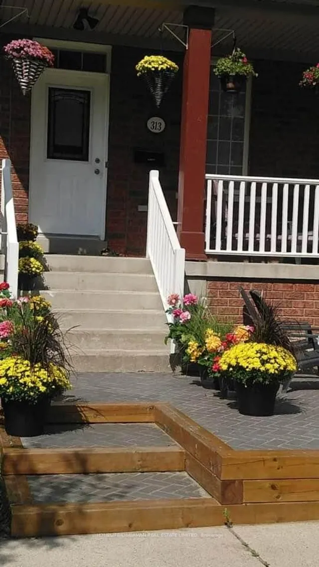 Additional image 16 of 313 Murray Ross Pkwy